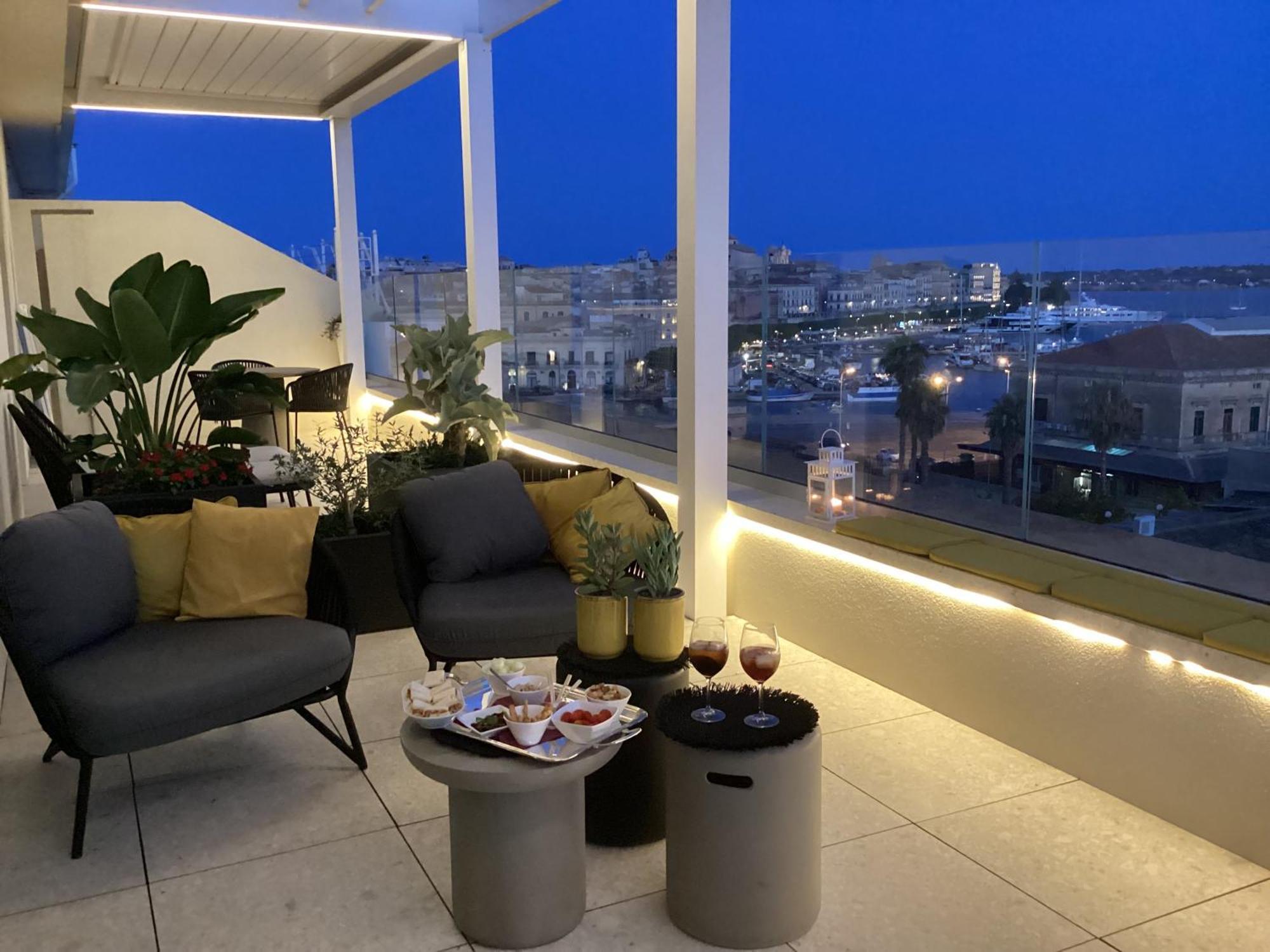 La Terrazza Sul Porto Bed & Breakfast Syracuse ภายนอก รูปภาพ