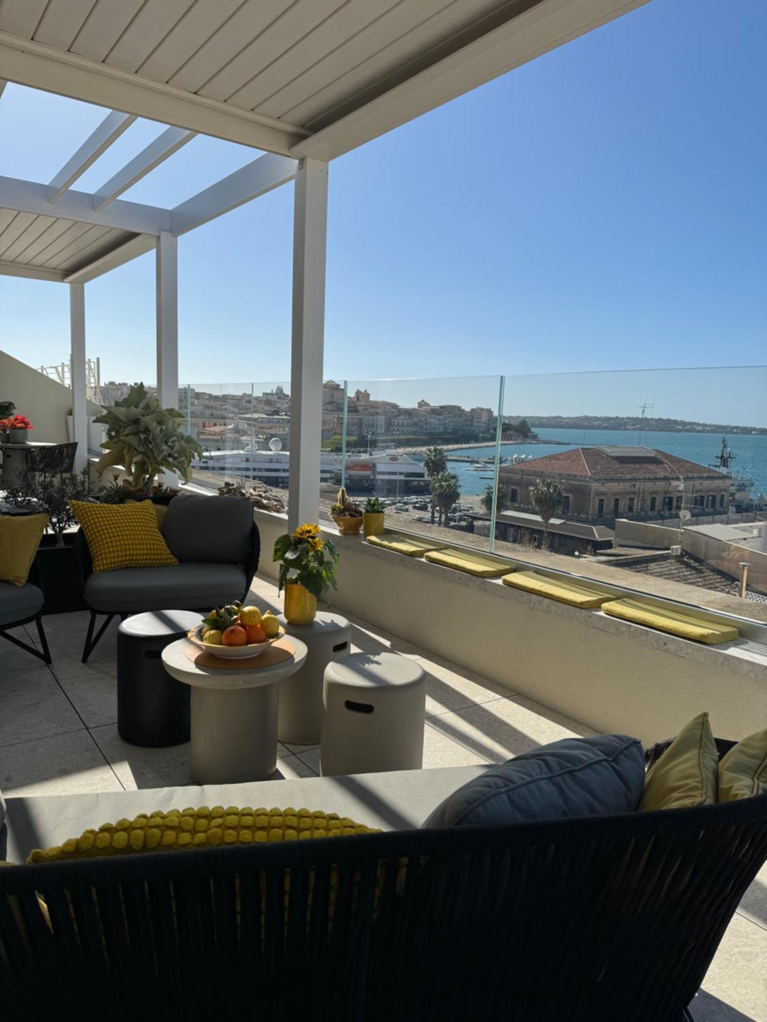 La Terrazza Sul Porto Bed & Breakfast Syracuse ภายนอก รูปภาพ