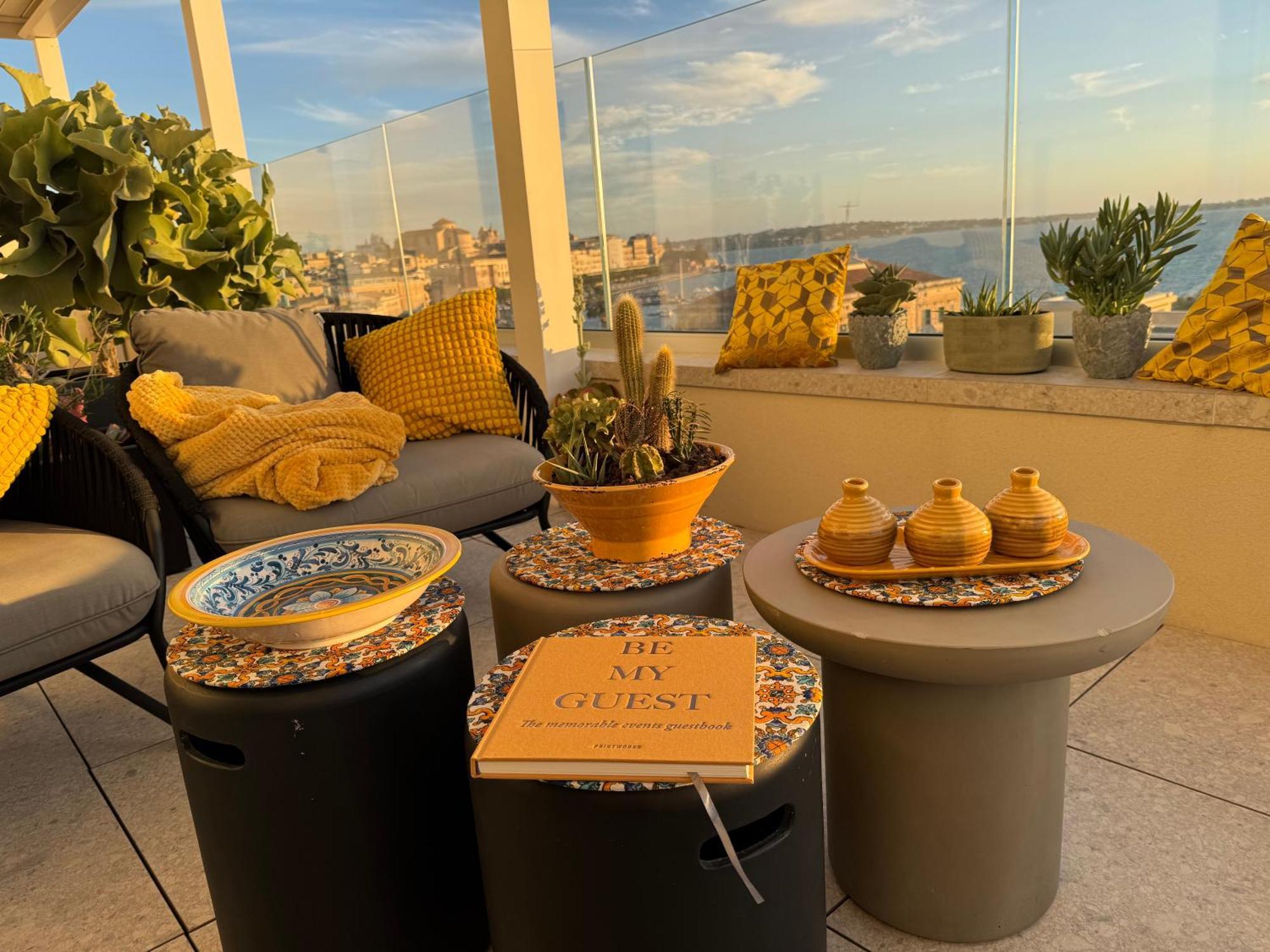 La Terrazza Sul Porto Bed & Breakfast Syracuse ภายนอก รูปภาพ